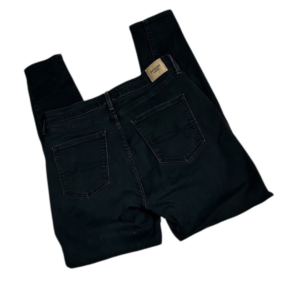 Levi's Black Denim Jeans with Tan Label - Picture 2 of 5